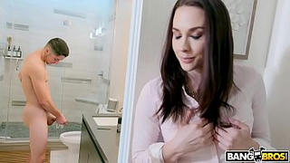 Bangbros Stepmom Chanel Preston Catches Jerking Off in Bathroom